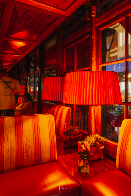 Clos Maggiore ห้องกระจกใต้เพดานดอกไม้ที่ถูกเรียกว่าโรแมนติกที่สุดในโลก @Covent Garden