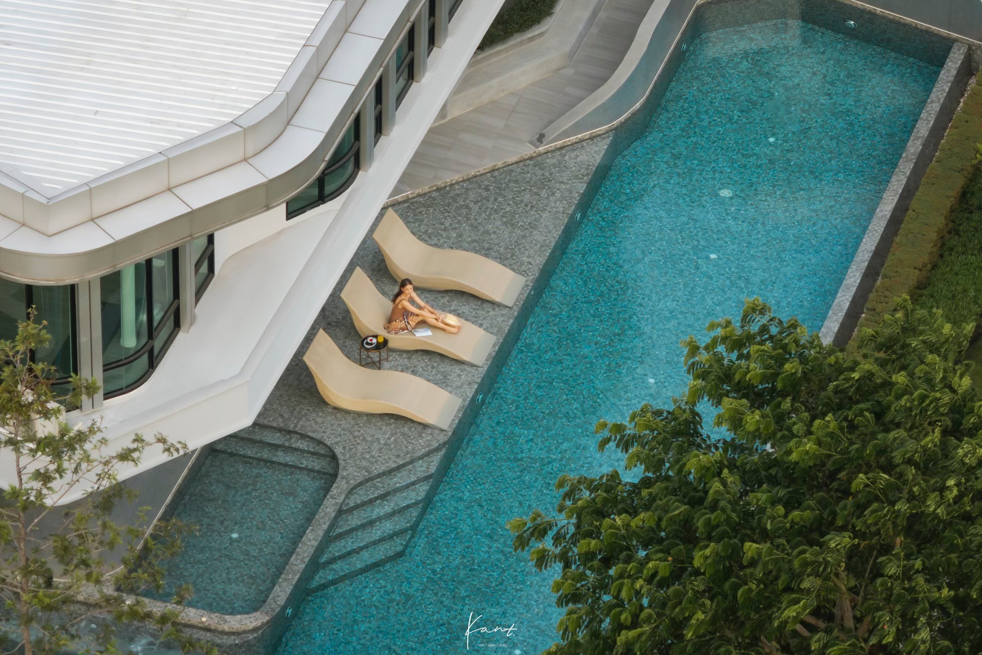 Main Gate CHEREA VICINITY สไตล์ Modern European