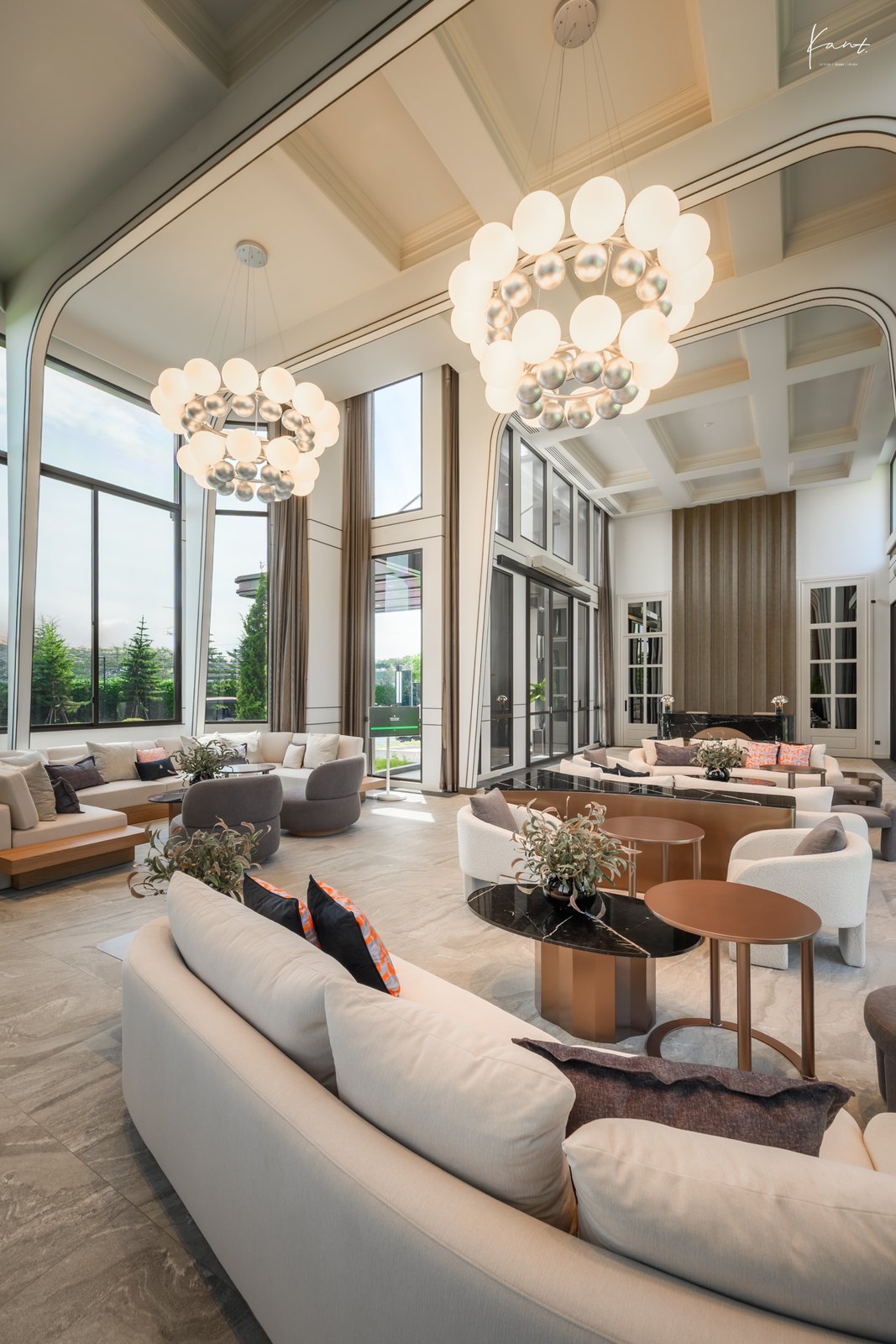 โถงรับประทานอาหารเพดาน Double Volume สูง 6.8 เมตร Grand Bangkok Boulevard ราชพฤกษ์-พรานนก