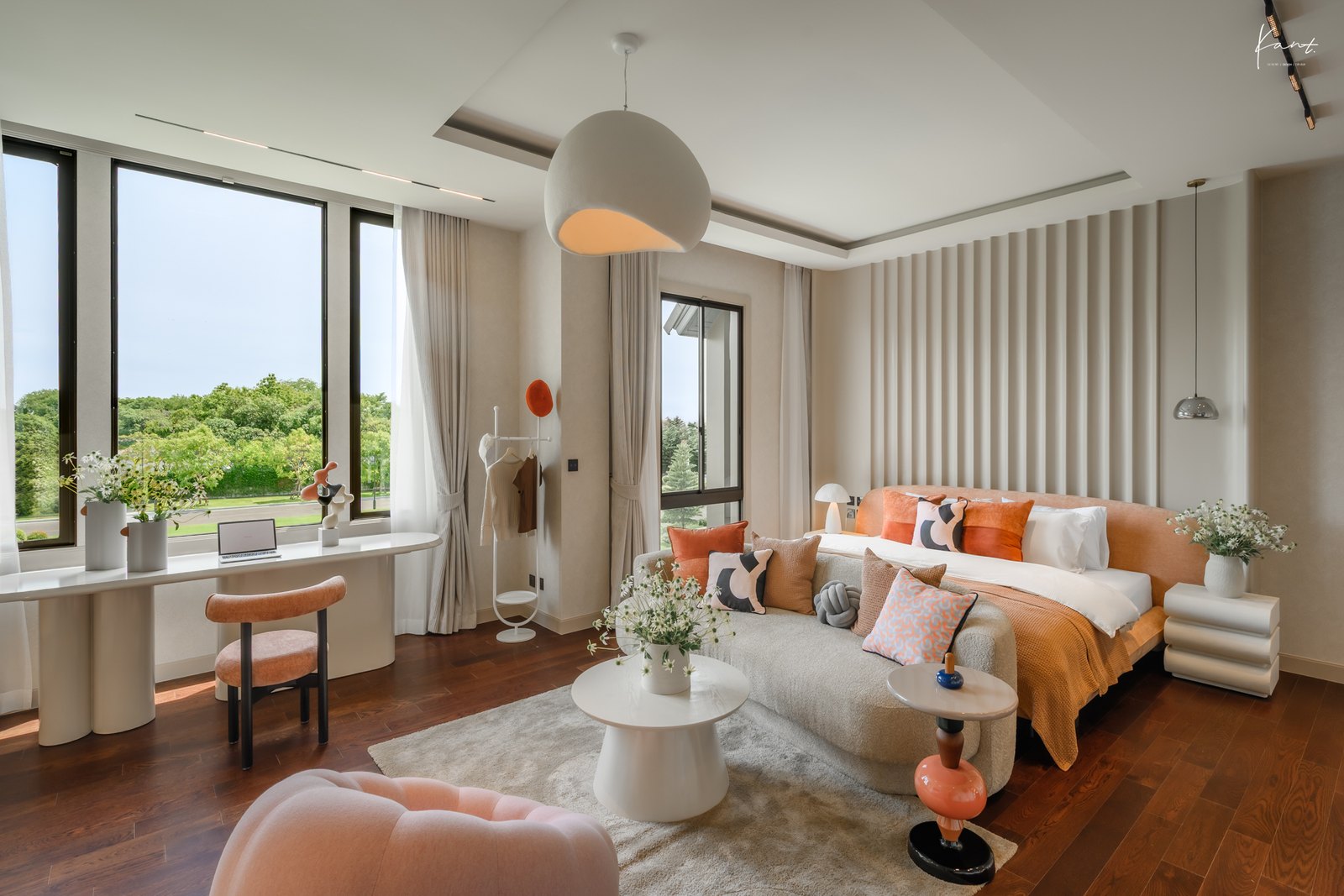 ห้องนอนมาสเตอร์ห้องที่สองโทนเบจอมชมพู Grand Bangkok Boulevard ราชพฤกษ์-พรานนก