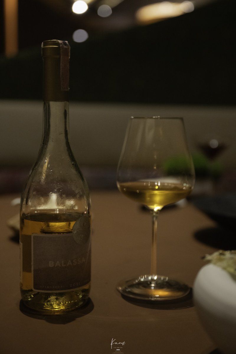 Balassa Tokaji Szamorodni 2021 คู่แก้วไวน์หวาน
